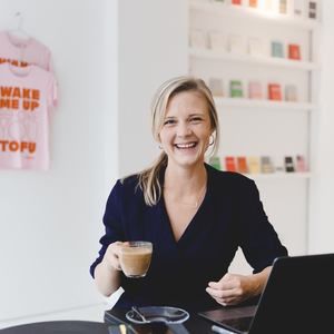 Meet your Posher, Jenny
